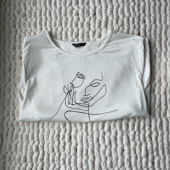 White SHEIN Top - Picture 1 of 3